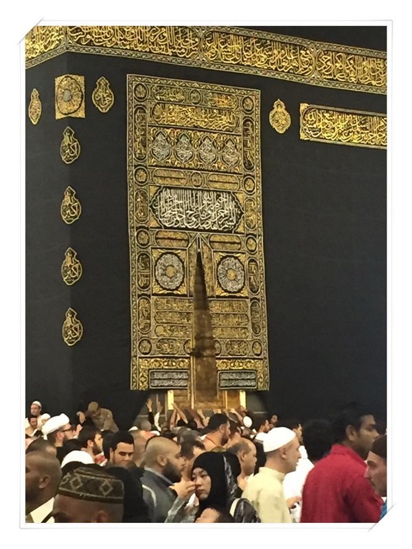 ÇIKIŞ :11 Aralık 20 GÜN YAKIN SERVİSLİ UMRE PROGRAMI 